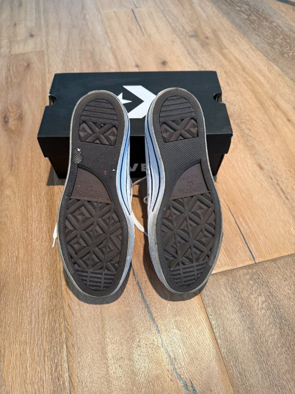 Women's Converse Platform Shoes White Size 7 in Box - Picture 2 of 8